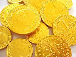 Average Australian wages rise and SECOND hand sales skyrocket